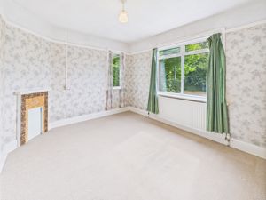 Bedroom- click for photo gallery